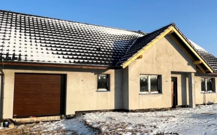 budowa domu z prefabrykatów zimą